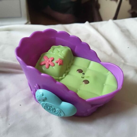 Littlest Pet Shop Bed Vintage Hasbro LPS - Picture 1 of 4